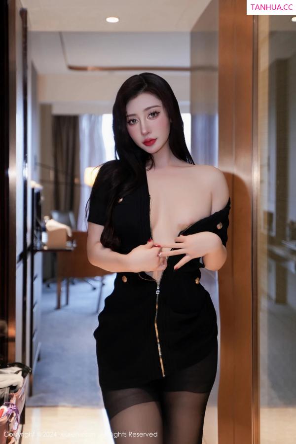   [XiuRen]高清写真图 2024.03.04 No.8170 蕾蕾醒了没 黑丝性感第27张图片